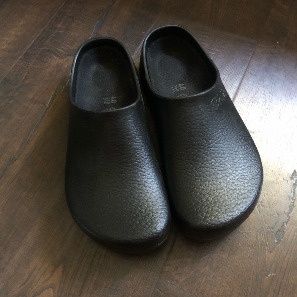Black Women's Slip-On Non-Slip Work Shoes